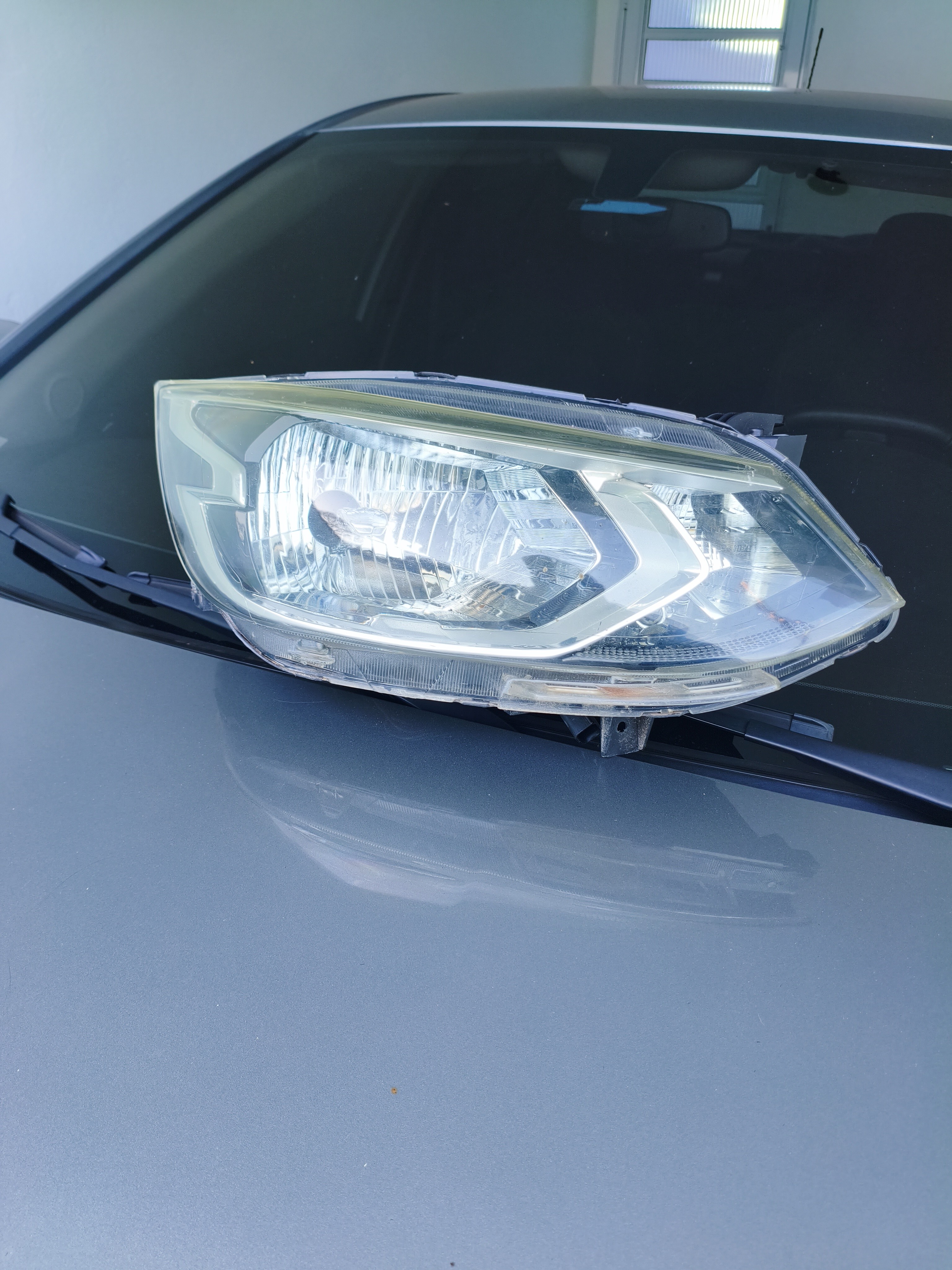 Farol Chevrolet Onix 2021/2024